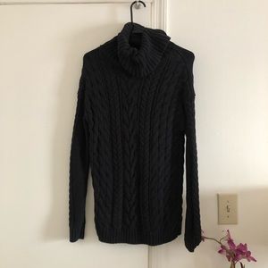 GAP black chunky cowl turtleneck sweater 🖤